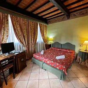 https://villa-le-camelie-siena.it-tuscanyhotel.com